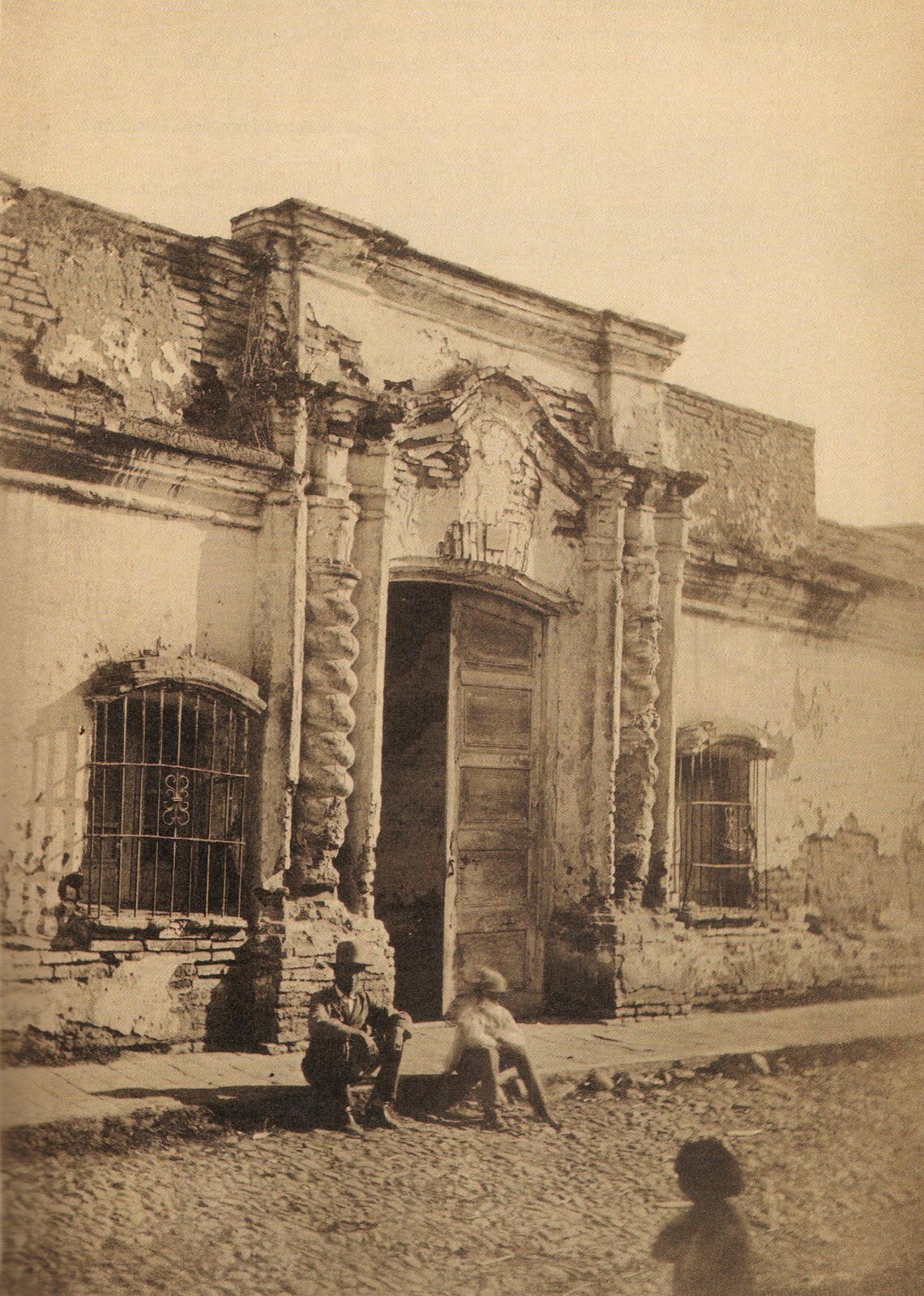 Foto de la historica casa de Tucuman, por Ángel Paganelli año 1870 aproximadamente